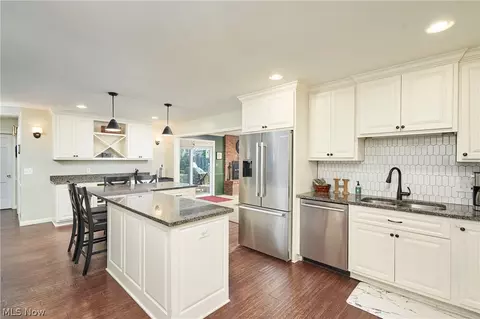 351 Keith Ave, Akron, OH 44313 photo 8