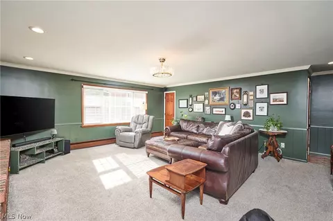 351 Keith Ave, Akron, OH 44313 photo 6