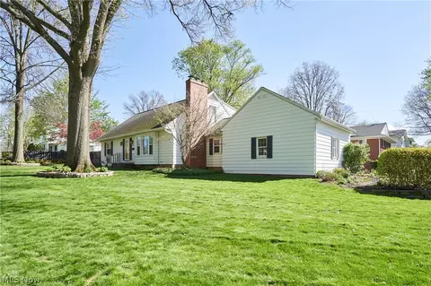 351 Keith Ave, Akron, OH 44313 photo 3