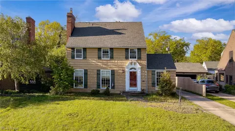 19264 N Sagamore Rd, Fairview Park, OH 44126