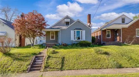 1419 26th St NW, Canton, OH 44709