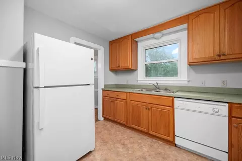 254 Boston Ave, Elyria, OH 44035 photo 16