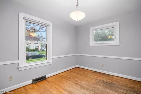 254 Boston Ave, Elyria, OH 44035 photo 9