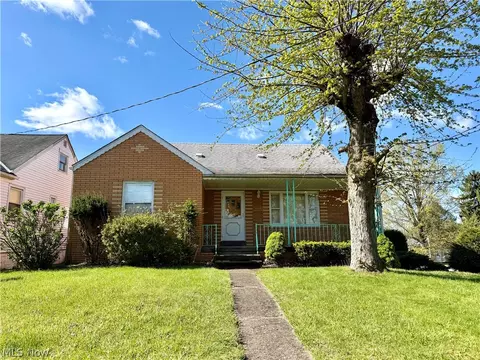 123 Clearview Ave, Weirton, WV 26062