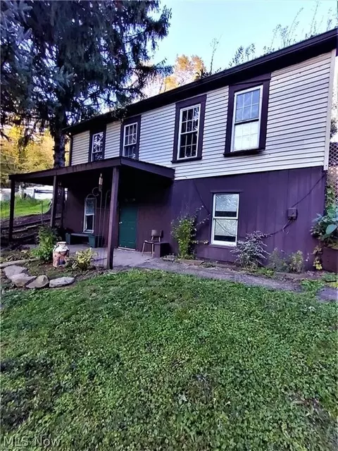 68250 Wrixon Rd, Bridgeport, OH 43912