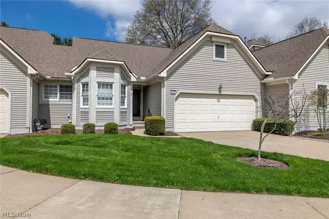 440 Shannon Dr, Wadsworth, OH 44281