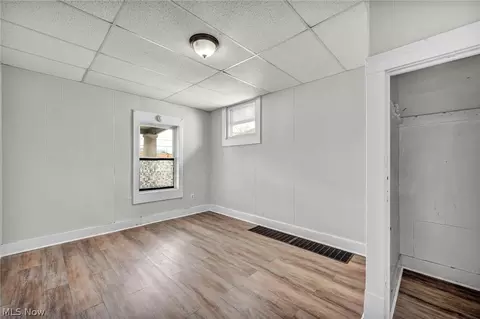 Bedroom - 2917 Apple Ave, Lorain, OH 44055 photo 3 of 8