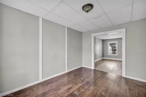 Entry Way - 2917 Apple Ave, Lorain, OH 44055 photo 1 of 7