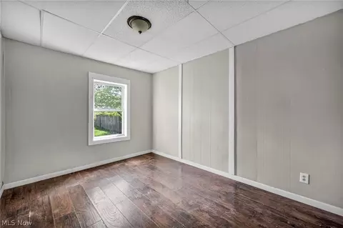 Bedroom - 2917 Apple Ave, Lorain, OH 44055 photo 1 of 8