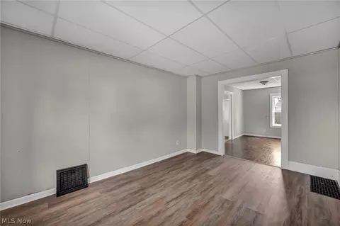 Living - 2917 Apple Ave, Lorain, OH 44055 photo 1 of 3
