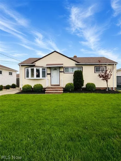 15546 Hummel Rd, Brook Park, OH 44142