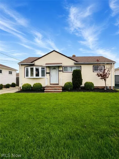15546 Hummel Rd, Brook Park, OH 44142