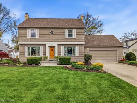 546 Perkinswood Blvd NE, Warren, OH 44483