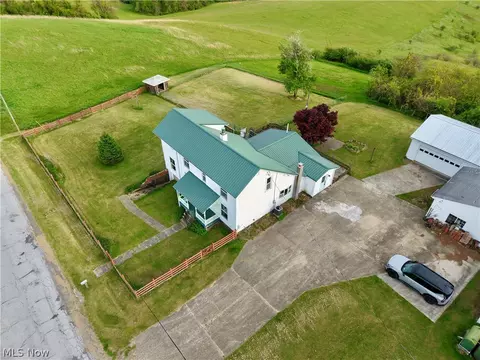 62280 Fairview Rd, Barnesville, OH 43713