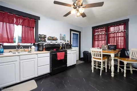 Kitchen - 209 Gulf Rd, Elyria, OH 44035 photo 2 of 2