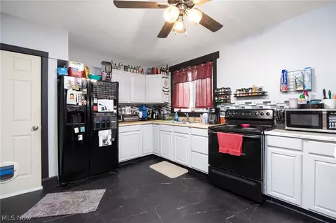 Kitchen - 209 Gulf Rd, Elyria, OH 44035 photo 1 of 2