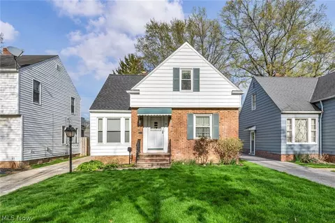 1227 Avondale Rd, South Euclid, OH 44121