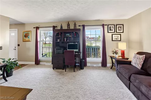 127 Cumberland Ct, Elyria, OH 44035 photo 9