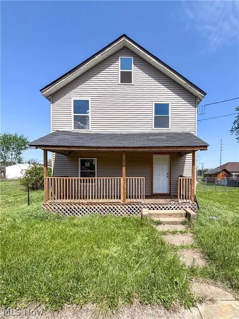 1837 Penn Pl NE, Canton, OH 44704