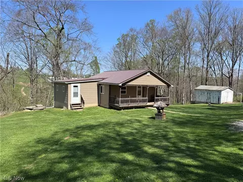397 S Elliott Rd, Stockport, OH 43787