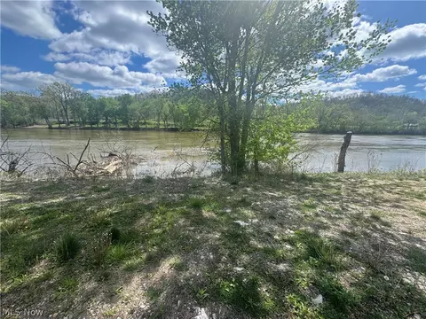 View/Area - 8285 Old River Rd, Philo, OH 43771 photo 2 of 3