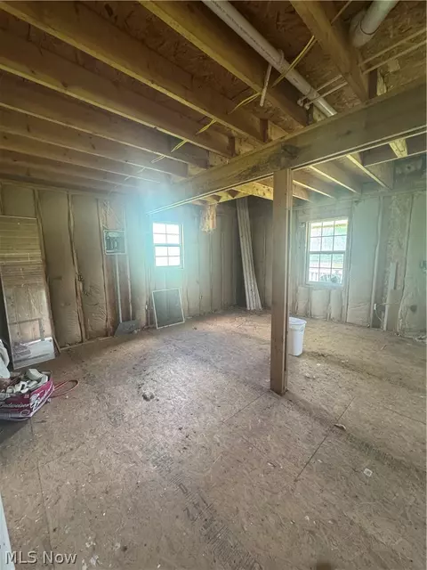 Bedroom - 8285 Old River Rd, Philo, OH 43771 photo 3 of 4