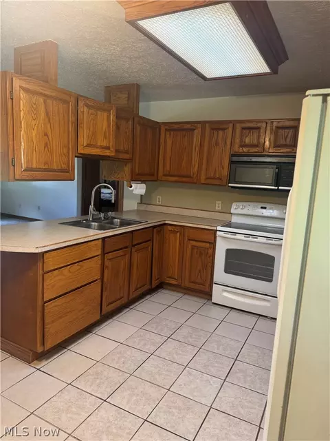 Kitchen - 8285 Old River Rd, Philo, OH 43771 photo 2 of 2