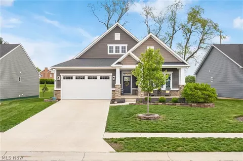 1157 Fountain View St NE, Canton, OH 44721