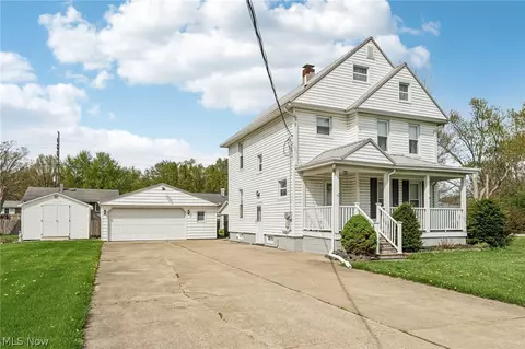 Exterior - 1377 E 28th St, Ashtabula, OH 44004 photo 2 of 7