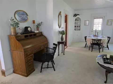 Entry Way - 1377 E 28th St, Ashtabula, OH 44004 photo 1 of 6