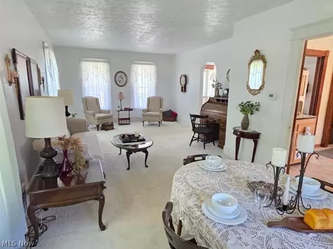 Living - 1377 E 28th St, Ashtabula, OH 44004 photo 2 of 3
