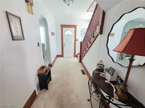 Entry Way - 1377 E 28th St, Ashtabula, OH 44004 photo 4 of 6