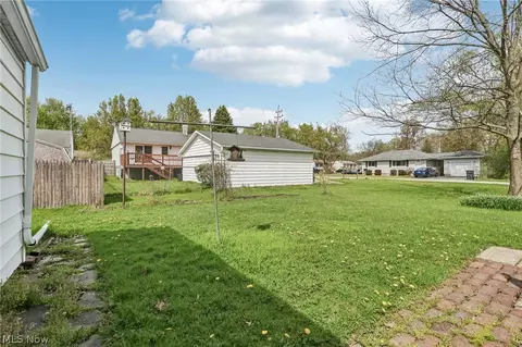 Exterior - 1377 E 28th St, Ashtabula, OH 44004 photo 5 of 7