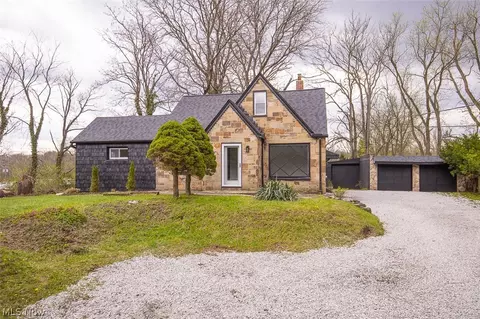 332 Solon Rd, Bedford, OH 44146