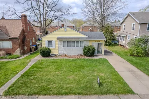 2330 21 St, Cuyahoga Falls, OH 44223