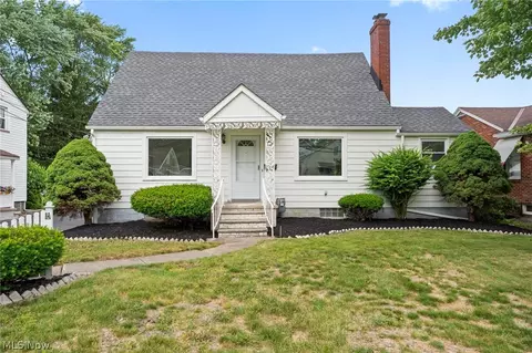 191 E Martin St, Amherst, OH 44001