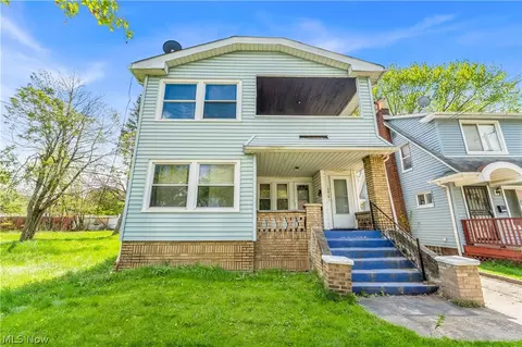 15816 Grovewood Ave, Cleveland, OH 44110