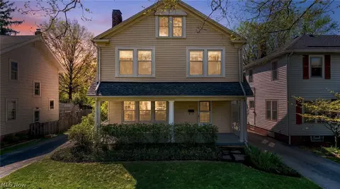 2512 Kingston Rd, Cleveland Heights, OH 44118
