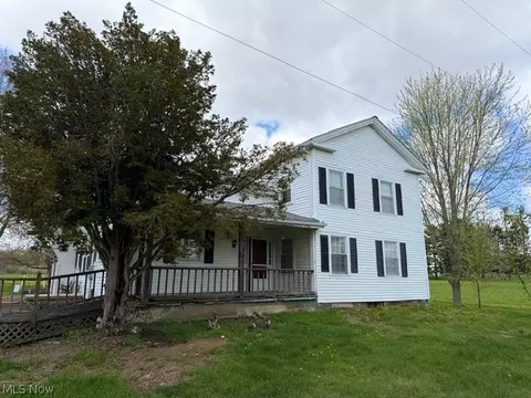 9077 Youngstown Kingsville Rd, Farmdale, OH 44417