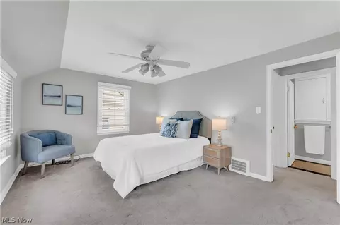 1547 Commodore Rd, Lyndhurst, OH 44124 photo 12