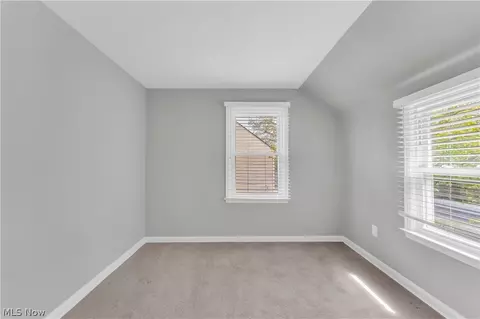 1547 Commodore Rd, Lyndhurst, OH 44124 photo 19