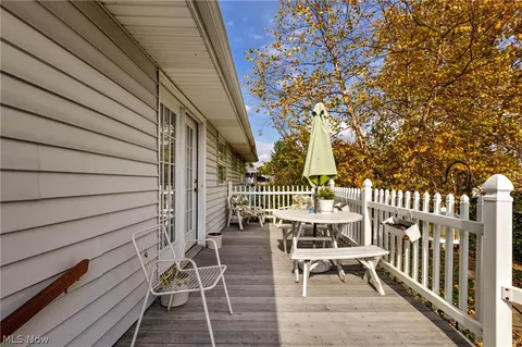Exterior - 7443 Sugartree Dr, Boardman, OH 44512 photo 3 of 9