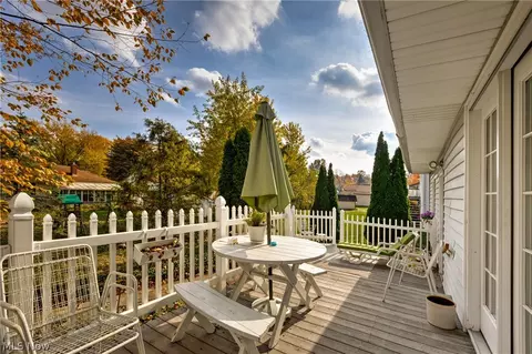 Exterior - 7443 Sugartree Dr, Boardman, OH 44512 photo 5 of 9