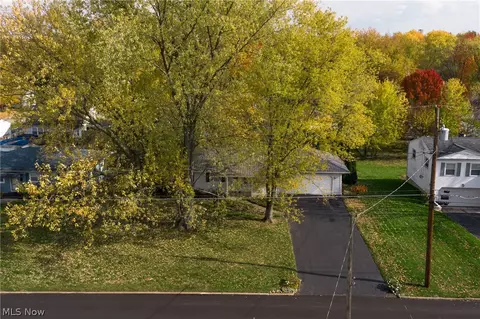 View/Area - 7443 Sugartree Dr, Boardman, OH 44512 photo 3 of 9