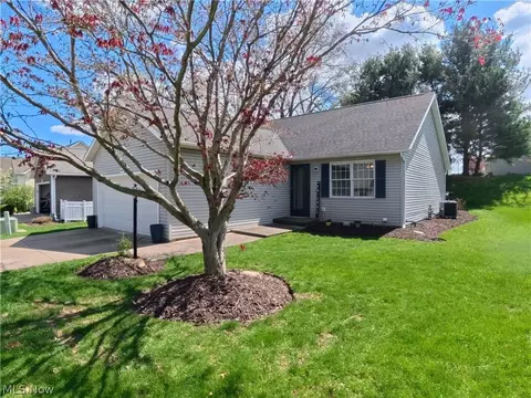 3160 Pondview Dr, Ravenna, OH 44266