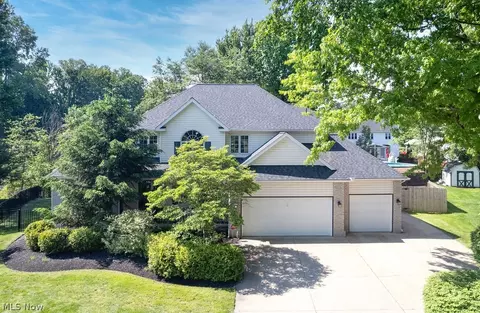 7580 Captains Ct, Mentor, OH 44060
