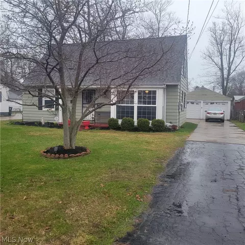 1929 W 16th St, Ashtabula, OH 44004