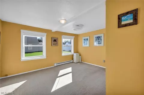 Bedroom - 143 Oneida Trl, Sandusky, OH 44870 photo 2 of 2
