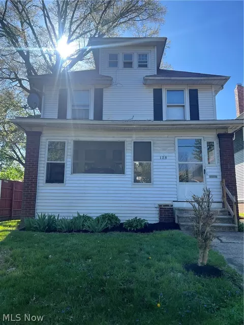 128 Corson Ave, Akron, OH 44302