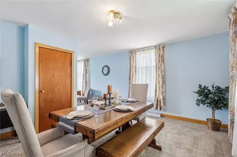 Dining - 1927 W Prospect Rd, Ashtabula, OH 44004 photo 3 of 4